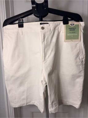 Men's Dockers Perfect Shorts White 10.5” Inseam Hidden Pocket NWT Size 38